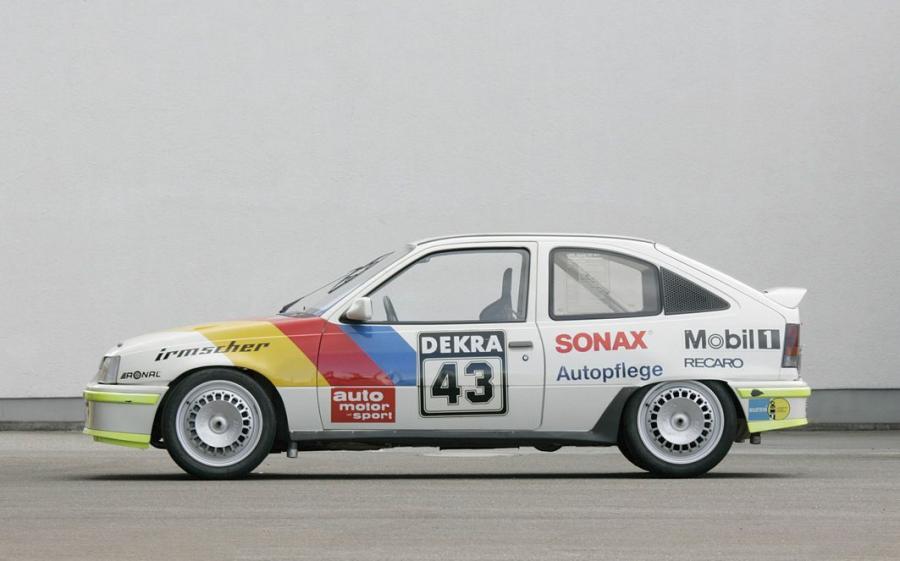  Opel Kadett E 1984 года  (фото 12 из 22)